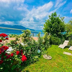 Dock House Apartment