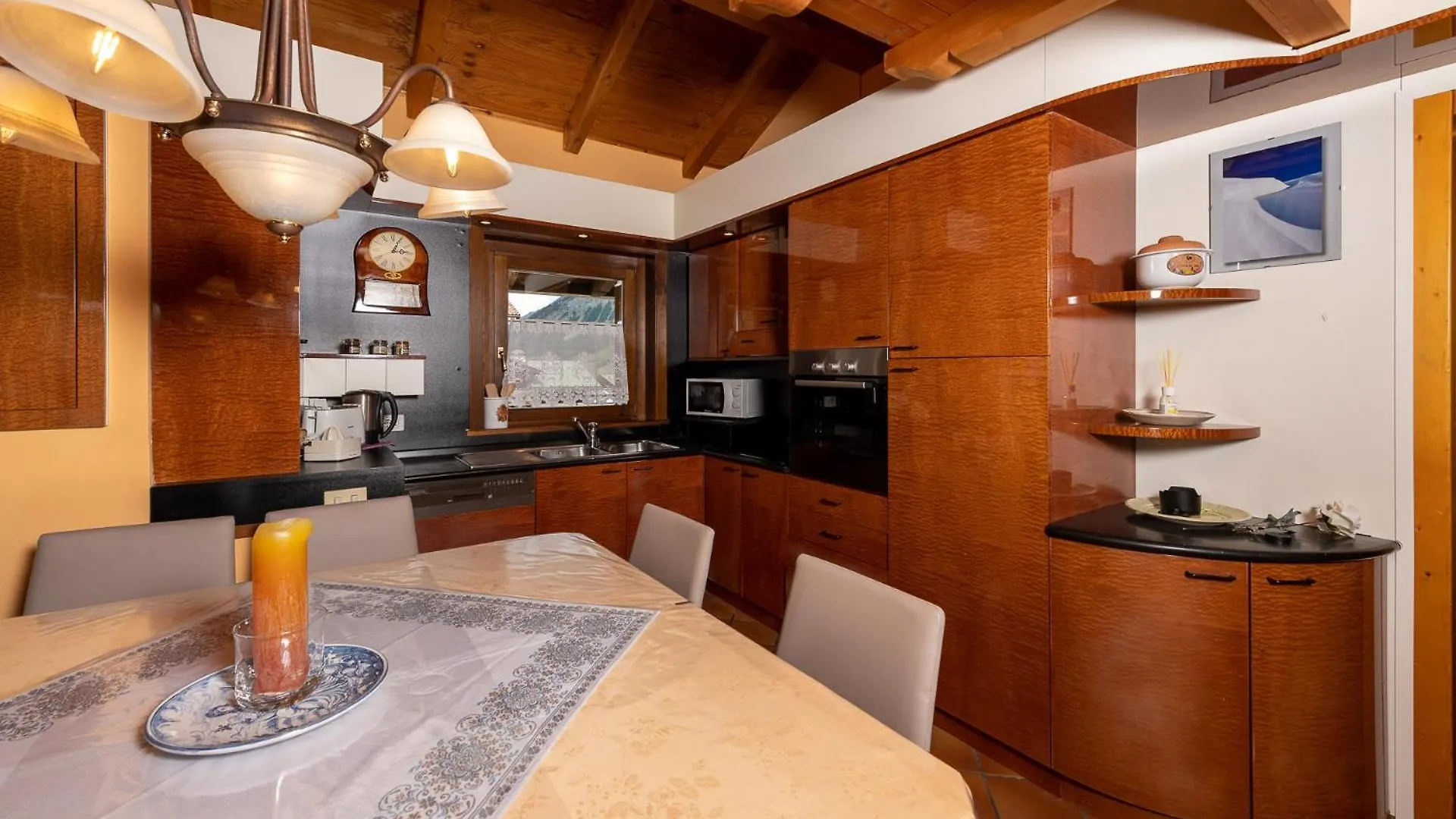 Ski Holidays Apartments Livigno 0*,